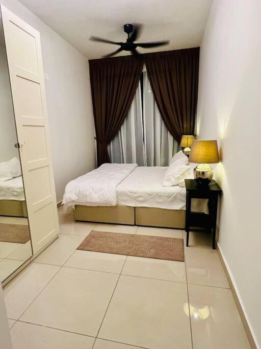 Legasi High Floor 3 Bedroom Klcc View