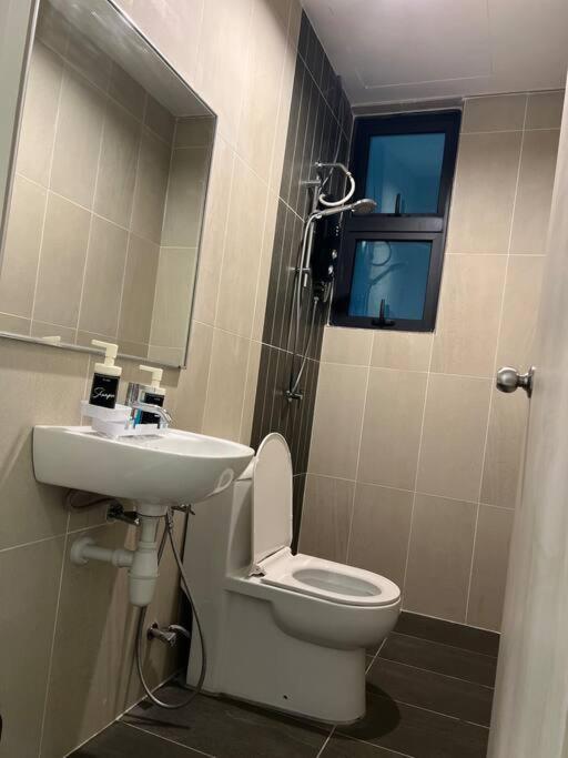 Legasi High Floor 3 Bedroom Klcc View * Kuala Lumpur