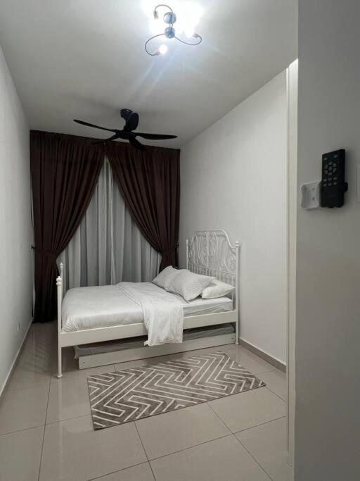 Pangsapuri Legasi High Floor 3 Bedroom Klcc View *