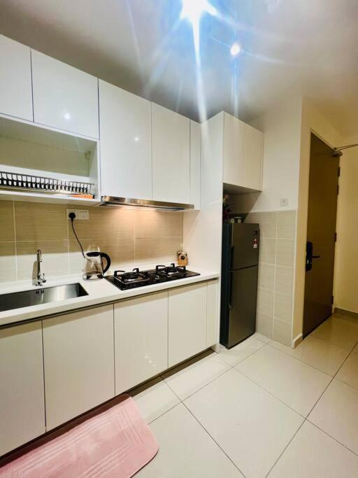 Pangsapuri Legasi High Floor 3 Bedroom Klcc View