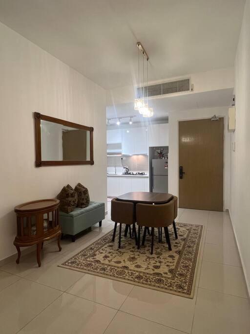 Legasi High Floor 3 Bedroom Klcc View * Kuala Lumpur
