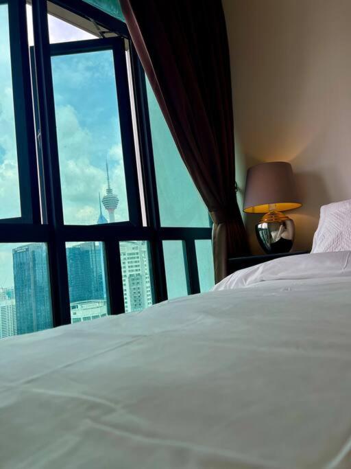Pangsapuri Legasi High Floor 3 Bedroom Klcc View Kuala Lumpur