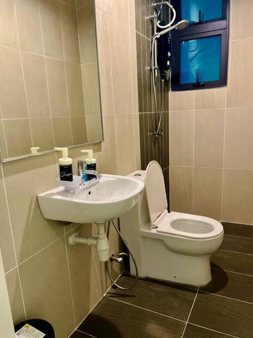 Legasi High Floor 3 Bedroom Klcc View Pangsapuri Kuala Lumpur