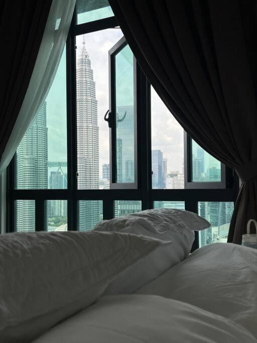 Pangsapuri Legasi High Floor 3 Bedroom Klcc View Kuala Lumpur